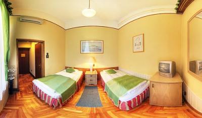 Hotel Omnibusz in Budapest - elegantes Hotel in der Nähe der Busstation Nepliget - Hotel Omnibusz Budapest, billiges Hotel in der Nähe des Flughafens und der Innenstadt