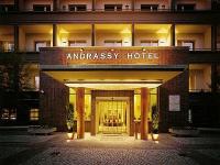 Andrassy Hotel im 6. Bezirk von Budapest, unweit vom Heldenplatz und Stadtwäldchen Andrassy Hotel im 6. Bezirk von Budapest, unweit vom Heldenplatz und Stadtwäldchen