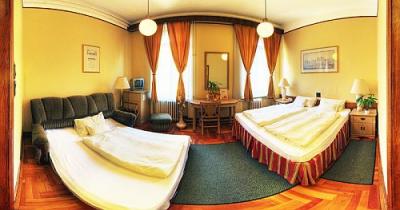 Billiges und schönes Zimmer im Hotel Omnibusz Budapest - Hotel Omnibusz*** Budapest - billiges Hotel in der Nähe des Flughafens und der Innenstadt