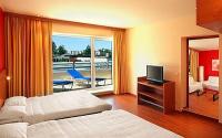 Star Inn Suite mit Balkon und Panoramablick auf die Donau