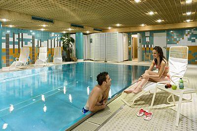 Schwimmbad im Hotel Korona Budapest - Mercure Hotel Budapest - Hotel Mercure Budapest Korona**** - 4 Sterne Hotel in Budapest