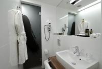 Hotel Nemzeti Budapest MGallery - Badezimmer im Hotel Nemzeti Budapest - Hotel Nemzeti Budapest MGallery in der Innenstadt