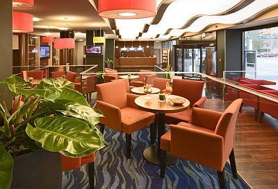 Lobby im Novotel Danube Budapest Hotel - Hotel Novotel Danube Lobby - Neueste 4 Sterne Novotel in Budapest, auf  der Budaer Seite - ✔️ Hotel Novotel Budapest Danube**** - Hotel Novotel Danube Budapest