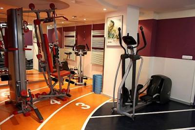 Novotel Danube Budapest - Fitnessraum des 4-Sterne-Hotels Novotel Budapest Danube - ✔️ Hotel Novotel Budapest Danube**** - Hotel Novotel Danube Budapest