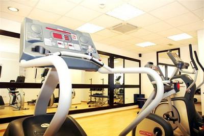 Hotel Leonardo Budapest - Fitnesssaal des modernen, billigen 4-Sterne-Hotels Leonardo - Leonardo Hotel**** Budapest - günstiges 4-Sterne-Hotel in der Nähe des Grossen Ringes und der Petöfi Brücke