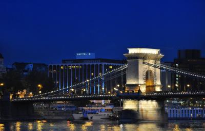 Hotel Sofitel Kettenbrücke - 5-Sterne Luxus Hotel in Budapest, mit schöner Aussicht auf die Donau und das Burgviertel - Hotel Sofitel Budapest Chain Bridge***** - Budapest Hotel Sofitel Kettenbrücke
